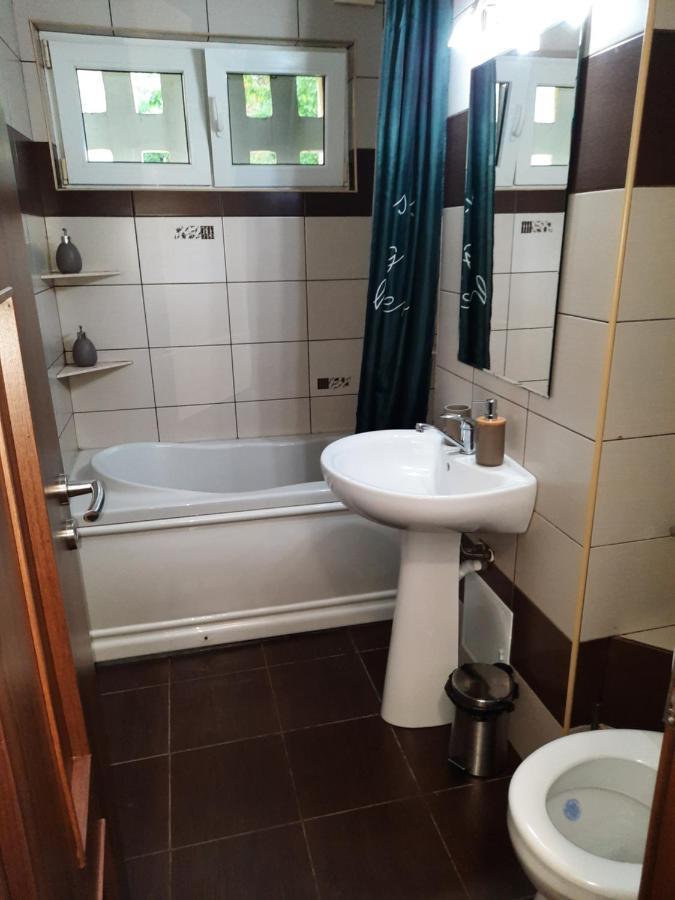 Cozy Three Rooms Apartment Kaloşvar Dış mekan fotoğraf